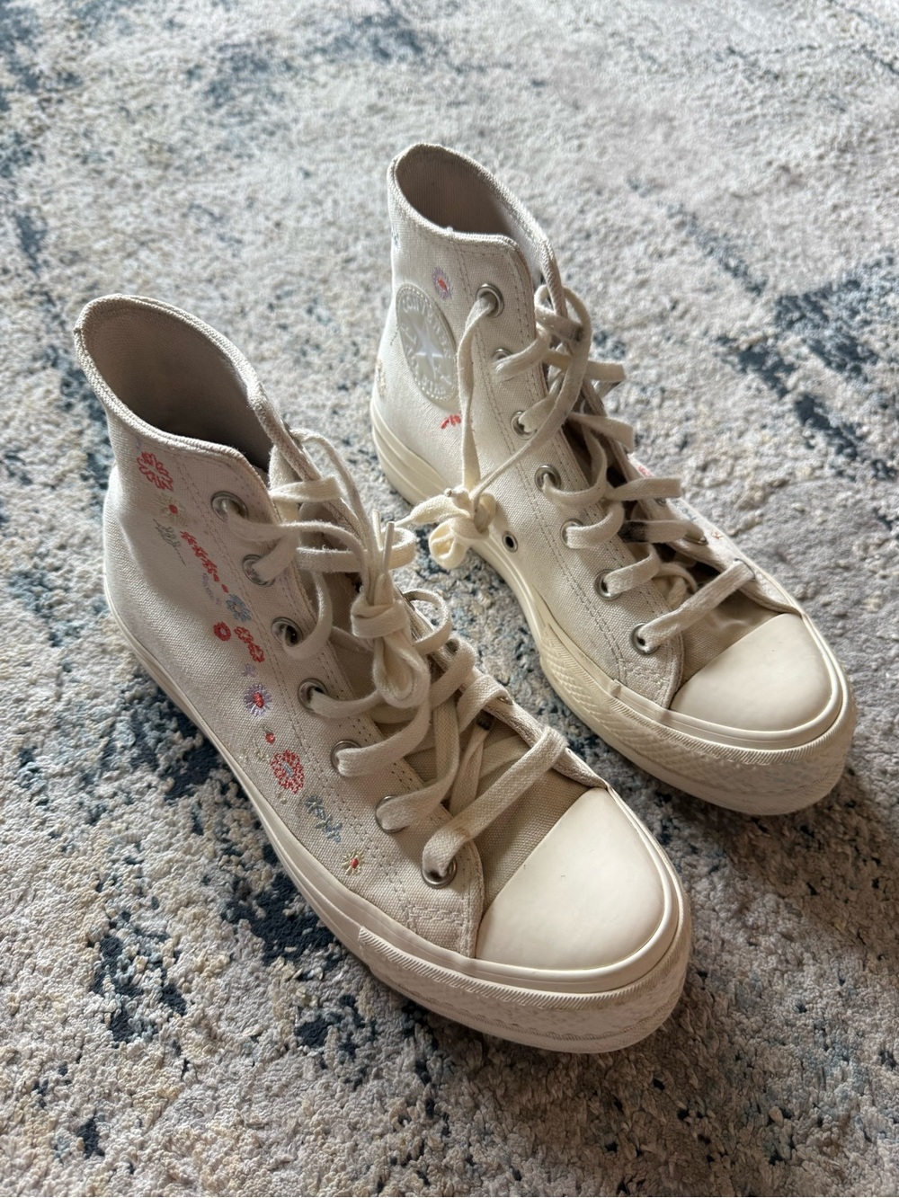 Converse Cream High-Top Sneakers with Multicolor Floral Embroidery size 7